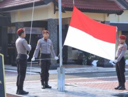 Polres Sumbawa Barat Gelar Upacara Memperingati Hari Pahlawan