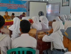 Polsek Dompu Hadiri Sosialisasi Pencegahan Pernikahan Anak dan Stunting di SMAN 2 Dompu