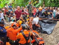 Polres Loteng Bersama Tim SAR Evakuasi Tiga Warga Yang Meninggal di Dalam Sumur.