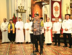 Jelang Ibadah Malam Natal, Menko Polkam-Kapolri Tinjau Gereja GKI Samanhudi dan Gereja Immanuel