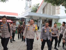 Pastikan Perayaan Natal Aman, Kapolres Bima Kota Pantau Langsung Pengamanan Gereja