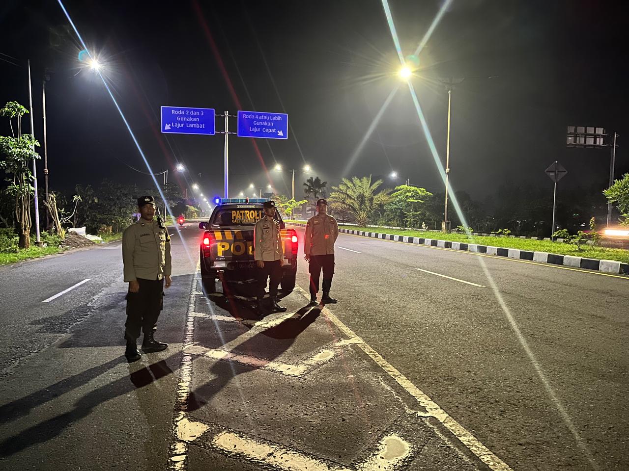 Patroli Intensif Polsek Gerung di Bypass BIL Jaga Kamtibmas, Ciptakan Rasa Aman