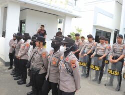 Polres Sumbawa Barat Beri Pelayanan Pengamanan Aksi Unjuk Rasa Front Pemuda Taliwang