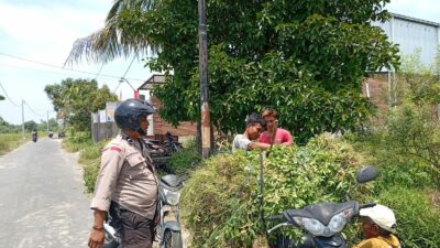 Bhabinkamtibmas Merembu Dukung Ketahanan Pangan, Warga Semangat!