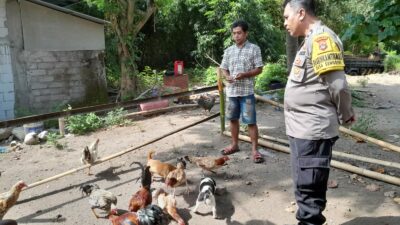 Bhabinkamtibmas Senggigi Aktif Sosialisasi Ketahanan Pangan ke Warga