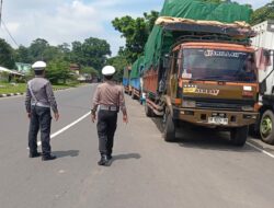 Tertib Parkir Truk di Gerung: Satlantas Polres Lombok Barat Bertindak!