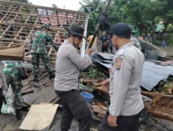 Curah Hujan Tinggi Sebabkan Banjir di Kecamatan Wera, Polsek Wera Sigap Bantu Warga