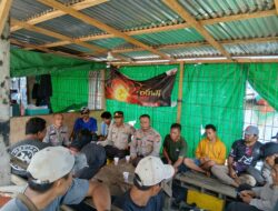 Sat Binmas Polres Bima Kota Laksanakan Jum’at Curhat di Kawasan Pelabuhan Laut Bima