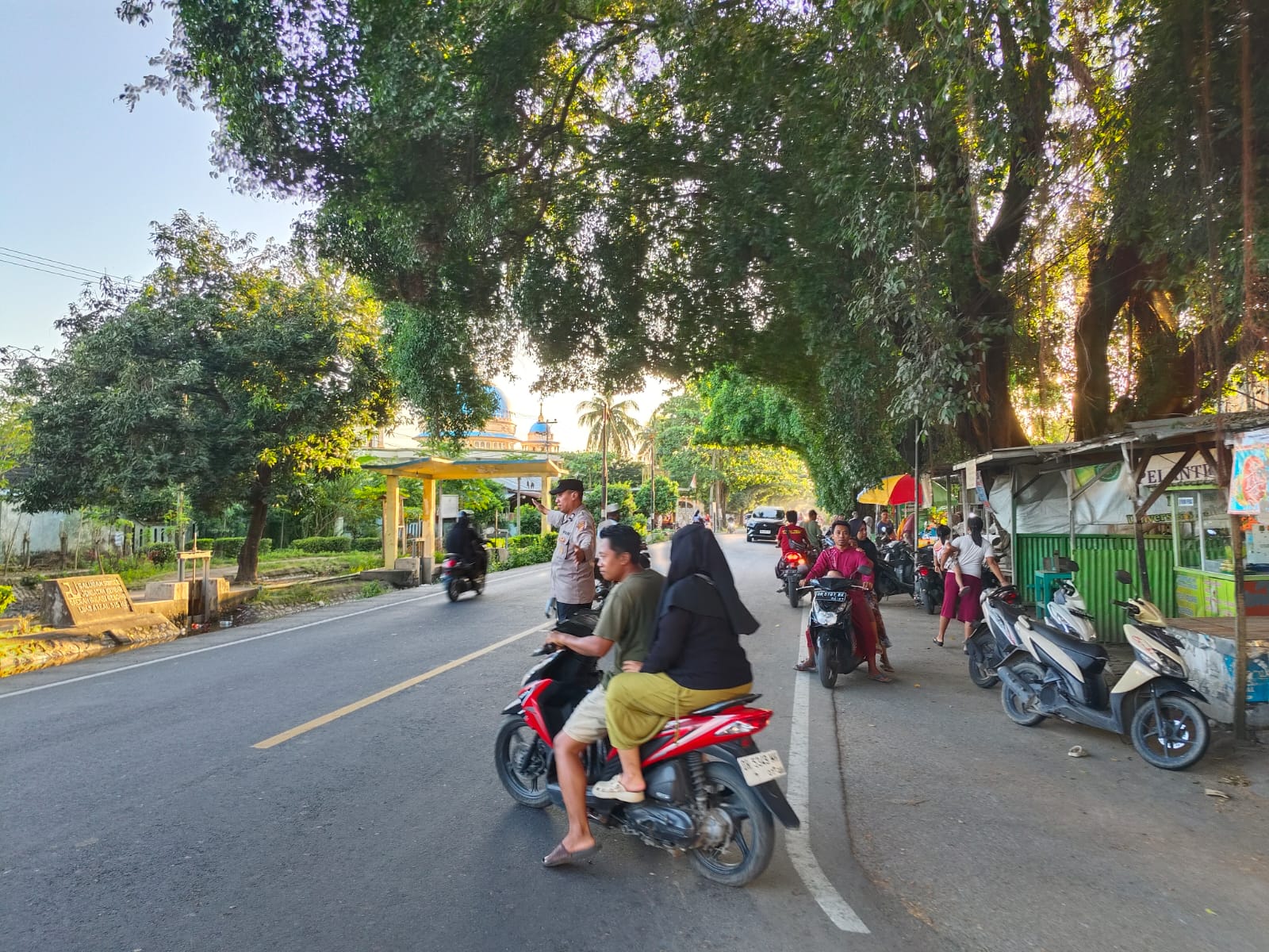 Polsek Lembar Cegah Balap Liar & Petasan Selama Ramadan