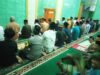 Bhabinkamtibmas Bripka Herianto Sambang dan Sholat Tarawih Berjamaah di Masjid Al-Istiqomah Berikan Pesan Kamtibmas