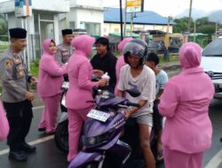 Sambut Ramadhan yang Berkah, Polsek Jereweh Bagikan Takjil kepada Masyarakat