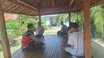 Polisi Aktif Jaga Kamtibmas, Patroli Dialogis Sentuh Warga Sekotong