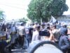 Polres Sumbawa Barat Kawal Ketat Aksi Unjuk Rasa KP4S, Pastikan Situasi Aman dan Kondusif