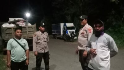 Cegah Gangguan Kamtibmas, Anggota Piket Jaga Polsek Poto Tano Laksanakan Patroli Dialogis