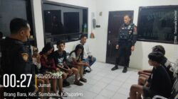 Patroli Blue Light Polres Sumbawa Bubarkan Pesta Miras Remaja Yang Memicu Keributan di Sebuah Kos