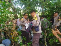 Polsek Praya Barat Olah TKP Penemuan Jasad Bayi di Bendungan Batujai. 