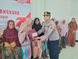 Jelang Hari Bhayangkara ke-79, Polres Loteng Salurkan Bantuan Sembako untuk Warga. 