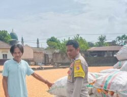 Polsek Gerung Awasi Gudang Jagung Desa Beleka Demi Ketahanan Pangan