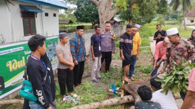 Keluarga Besar Polsek Manggelewa dan Bhayangkari Berbagi Daging Kurban di Hari Raya Iduladha 1446 H