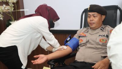 Sinergi Polri dan Warga Lombok Barat dalam Bhakti Kesehatan 2025