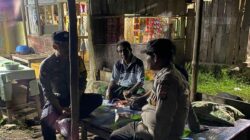 Pantai Aktivitas Masyarakat dan Cegah Potensi Guankamtibmas Polsek Sanggar Laksanakan Patroli Dialogis Malam Hari