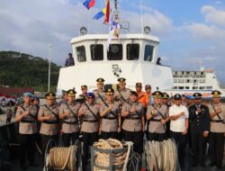 Tabur Bunga Bhayangkara di Laut Lembar: Refleksi dan Penghormatan