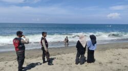 Patroli Humanis Polres Lobar di Pantai Cemare: Jaga Kamtibmas, Sosialisasi KEMOS 110