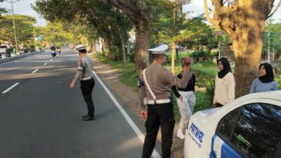 Edukasi dan Pencegahan 3C di Jalur Vital BIL oleh Satlantas Lombok Barat