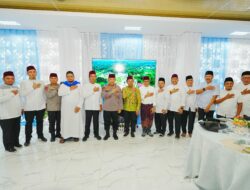 Kapolri Kunjungi Ustaz Abdul Somad: Semoga Jadi Awal Persaudaraan