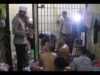 Polres Loteng Berbagi Untuk Para Tahanan di Malam Perayaan Maulid Nabi Muhammad SAW. ‎