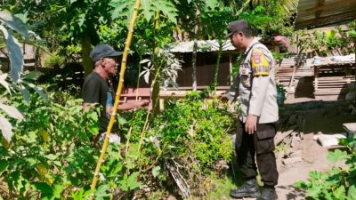 Bripka Ramli Dampingi Warga Kelola Lahan Pekarangan Pangan Bergizi di Desa Mantun