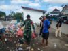 Bersama Warga, Babinsa Sesela Gerakkan Aksi Peduli Lingkungan