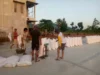 Polsek Labuapi dan Kuripan Dampingi Petani Jagung di Gerung Jual ke Bulog NTB