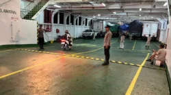 Pengawasan Ketat di Pelabuhan Lembar, Polisi Perketat Dokumen Kendaraan