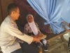 Polisi Hadir dengan Hati, Bhabinkamtibmas Sekotong Bagikan Nutrisi Mantap