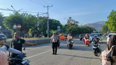 Polsek Rasanae Barat Laksanakan Rawan Pagi, Perlancar Arus Lalu Lintas Dan Ciptakan Keamanan Bagi Pengguna Jalan