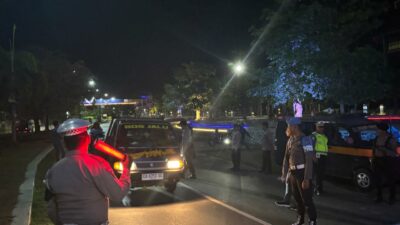 Personel Polres Bima Kota Gelar KRYD, Sampaikan Himbauan Humanis kepada Masyarakat