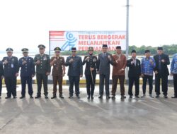 Kapolres Sumbawa Pimpin Upacara Tabur Bunga di Laut, Peringati Hari Pahlawan 10 November 2025