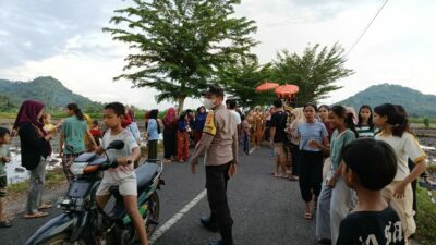 Polisi Amankan Nyongkolan Suku Sasak di Kuripan