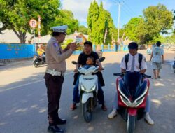 Unit Lantas Polsek Sape Laksanakan Strong Poin dan Sosialisasikan Operasi Zebra Rinjani 2025