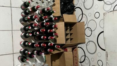 Satresnarkoba Polres Dompu Laksanakan Razia Miras, Amankan Puluhan Botol di Lima Lokasi