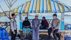 Patroli Dialogis Polsek Poto Tano Ajak Warga Jaga Komunikasi Demi Kestabilan Harkamtibmas