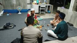 BHABINKAMTIBMAS DESA ARJANGKA SAMBANG WARGA, AJAK JAGA KAMTIBMAS DAN WASPADA PENIPUAN ONLINE