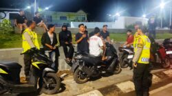 Polsek Taliwang melaksanakan patroli dialogis di sejumlah titik strategis di seputaran Kota