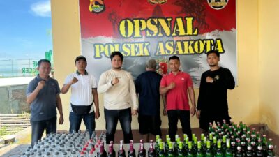 Jelang Tahun Baru, Polsek Asakota Polres Bima Kota Sita Ratusan Botol Miras Berbagai Merek