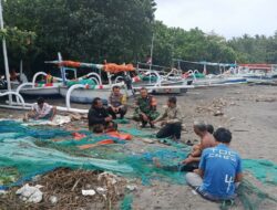 Komsos Babinsa Bangun Keselamatan Nelayan di Tengah Badai