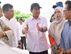 Menteri KKP Dorong Budidaya Lobster di Ekas, Siapkan Bantuan Kapal dan Mesin untuk Nelayan