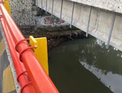 dua wanita diduga melakukan percobaan bunuh diri di pantai meninting